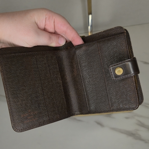 Louis Vuitton Damier Ebene Compact Wallet with Dust Bag - Picture 7 of 10